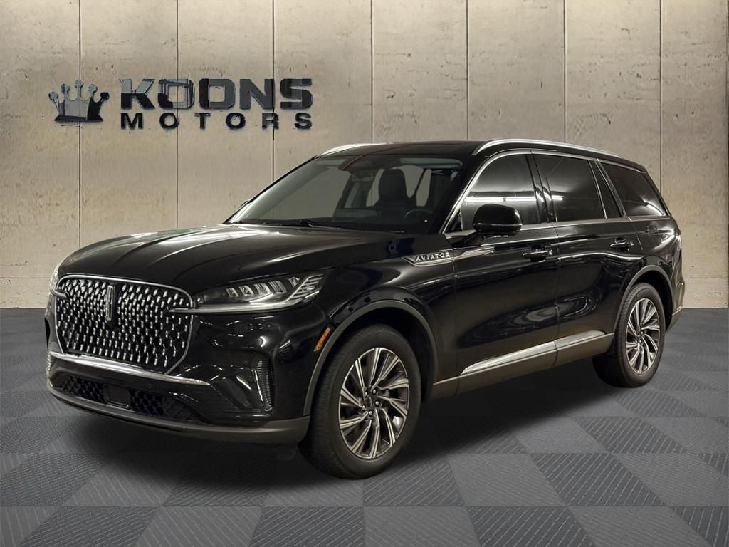 2026 Lincoln Aviator Premiere in Black Metallic — front three-quarter view