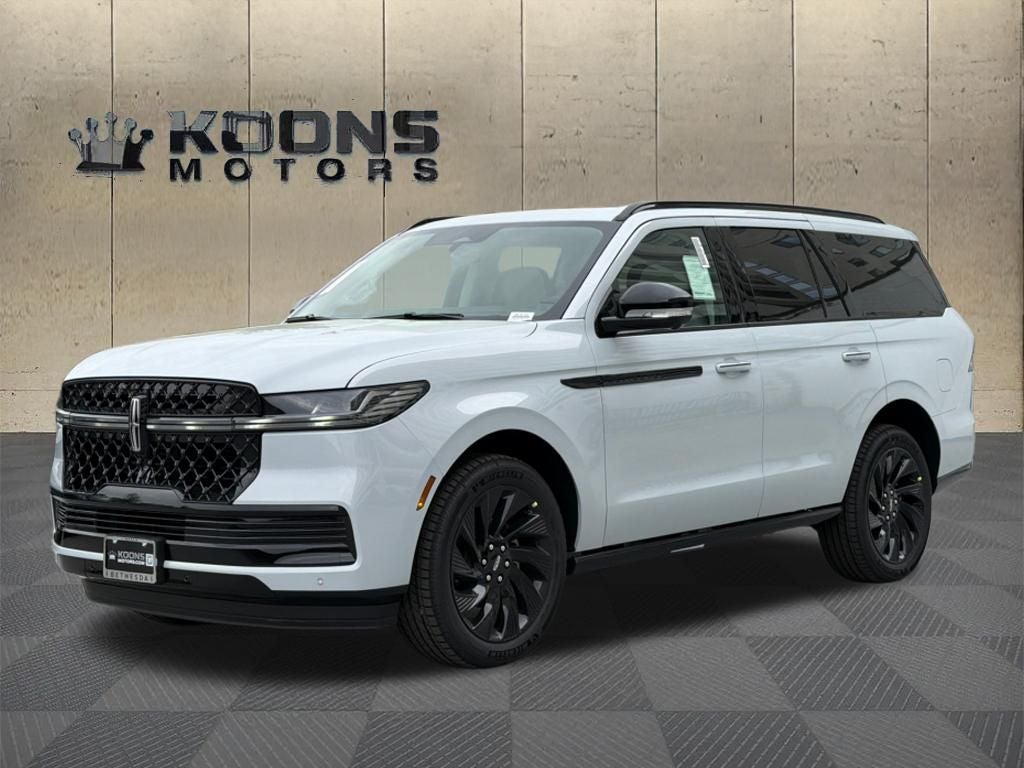 2026 Lincoln Navigator Reserve in Crystal White Metallic Clearcoat — front three-quarter view