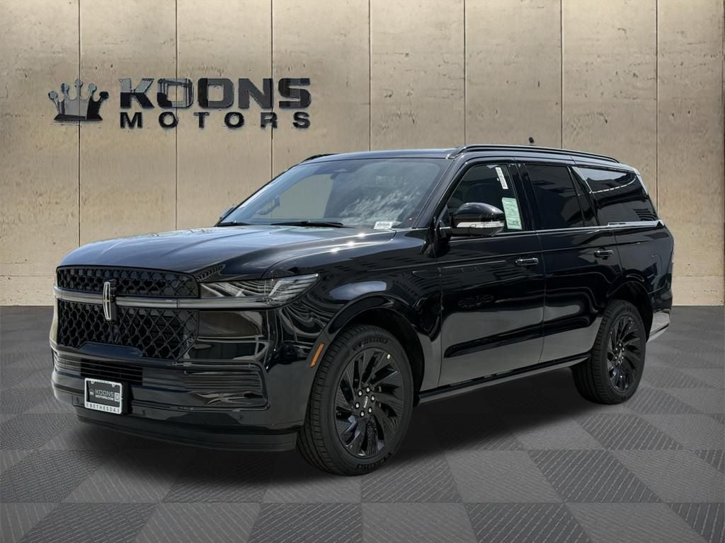 2026 Lincoln Navigator Reserve in Infinite Black Metallic — front three-quarter view