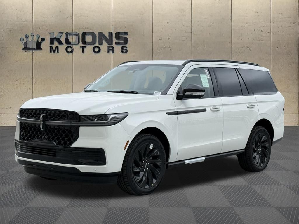 2026 Lincoln Navigator Reserve in Pristine White Metallic Tri-Coat — front three-quarter view