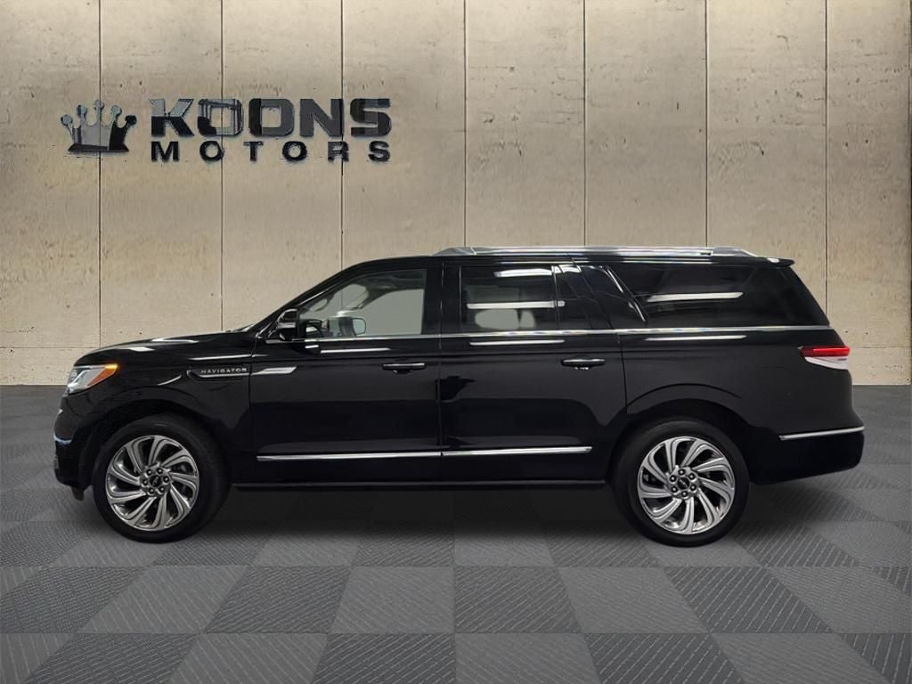 2024 Lincoln Navigator L — interior view
